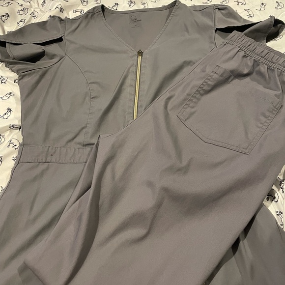 Jaanuu Other - Jaanuu scrub set color gray